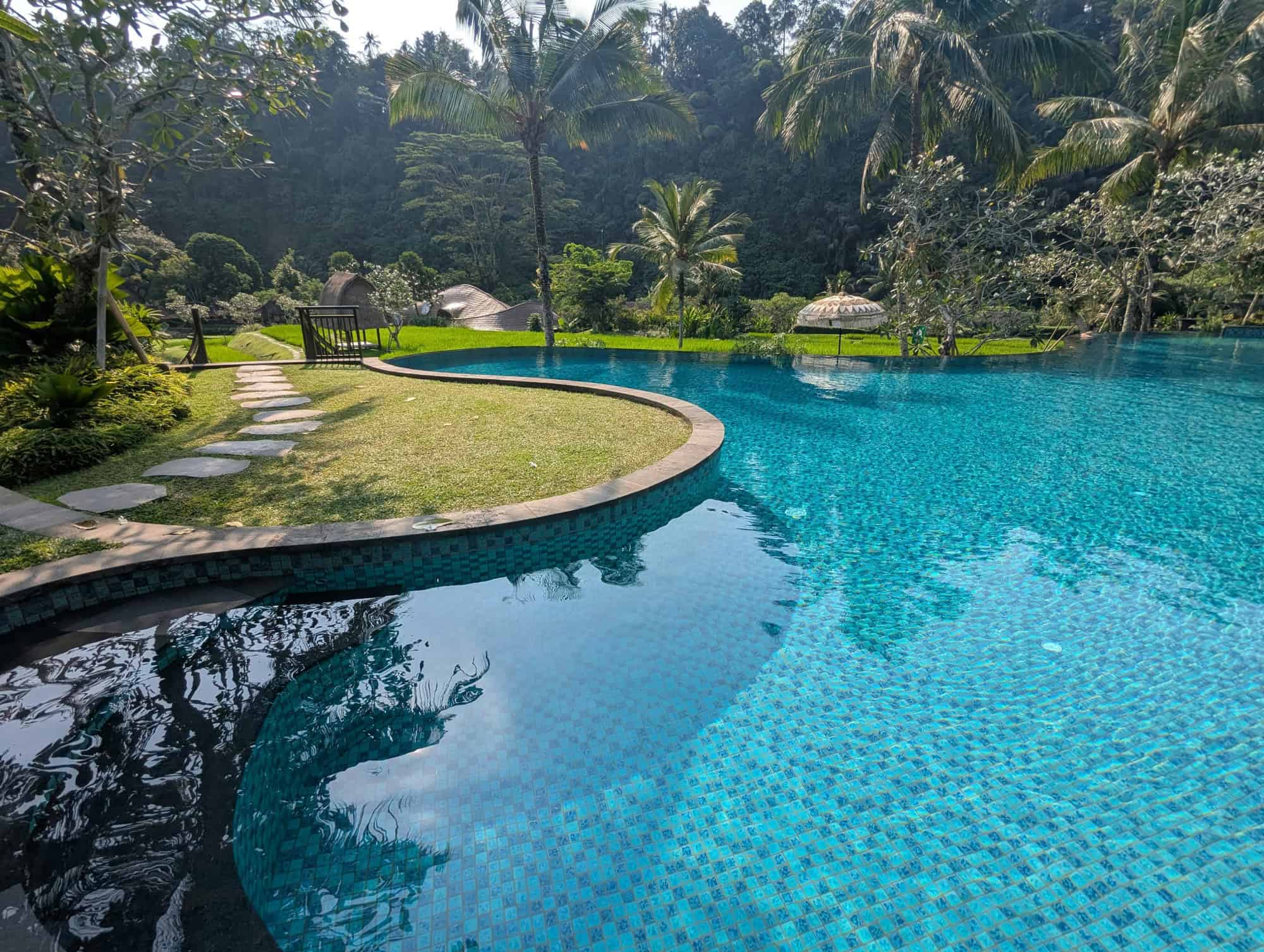 Come Ottenere 250.000 Punti con American Express Platino e Trasformarli in Viaggi di Lusso (Guida Completa 2025)