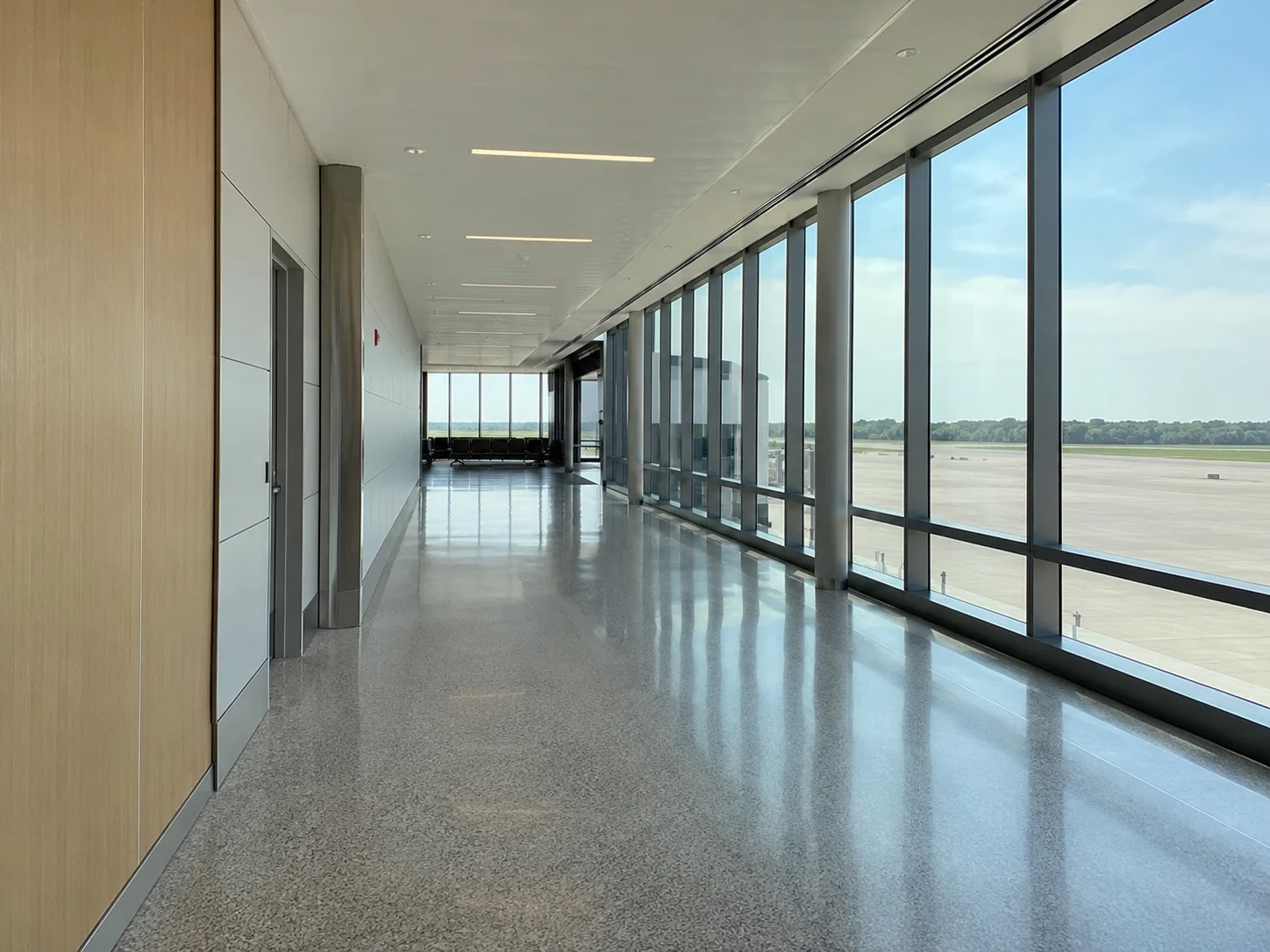 Corridoio aeroportuale verso l’area d’imbarco